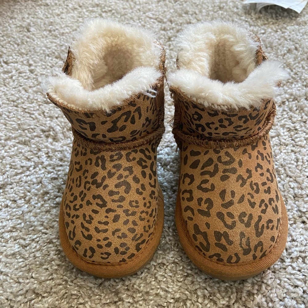 Toddler Girl Uggs